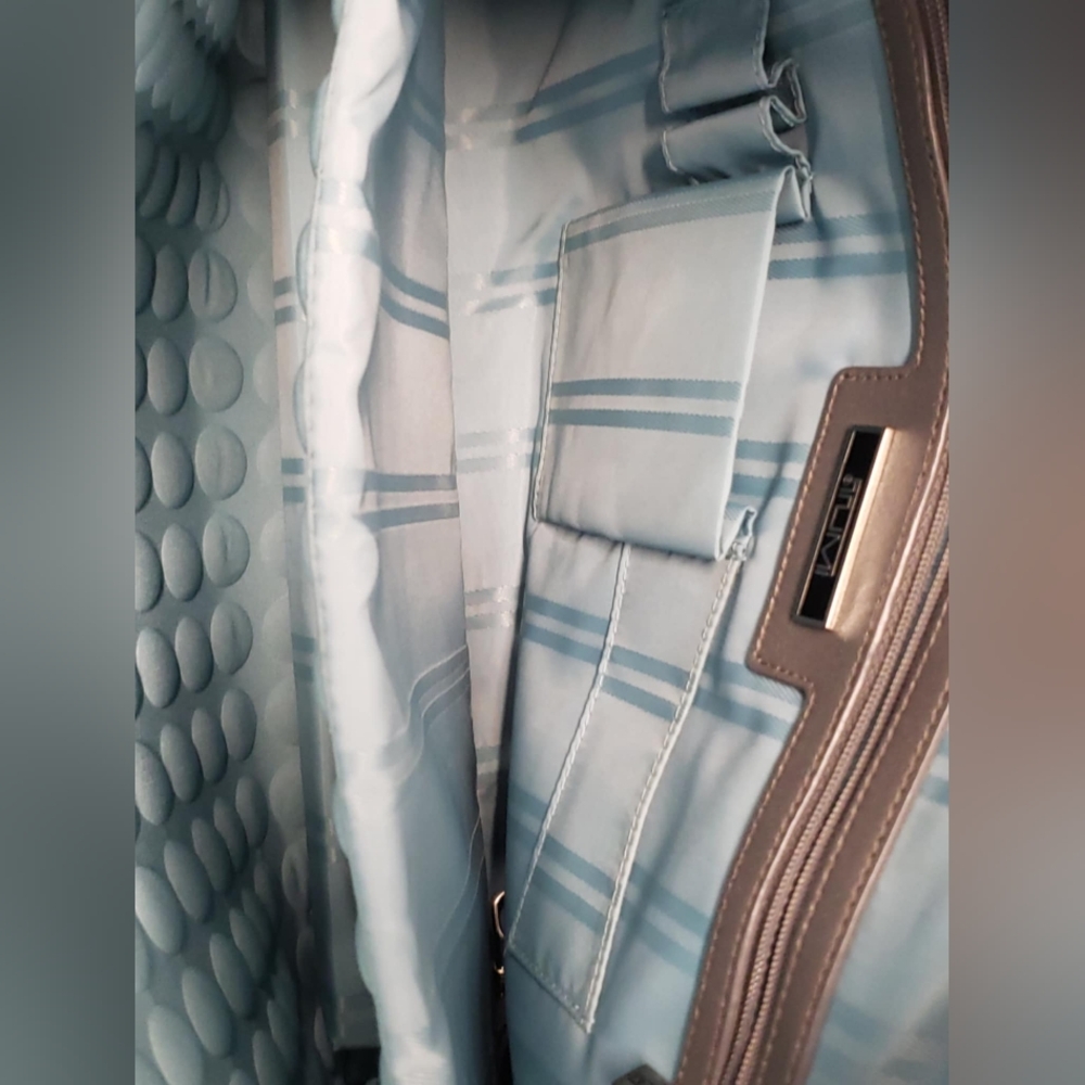 Tumi Geay Laptop Bag - Picture 15 of 16